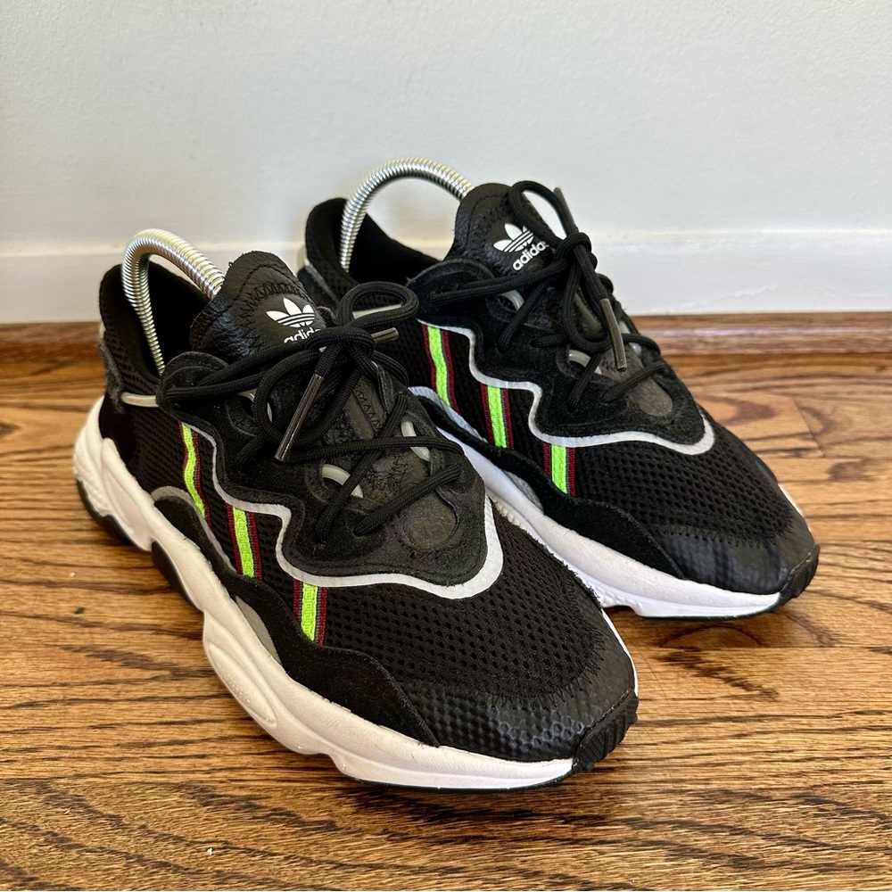 Men's Adidas Ozweego Sneakers Size 6.5